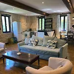 Ferienhaus De Montcabirol *