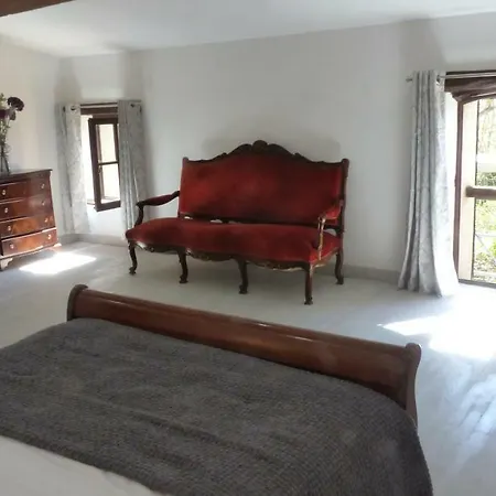 Ferienhaus De Montcabirol